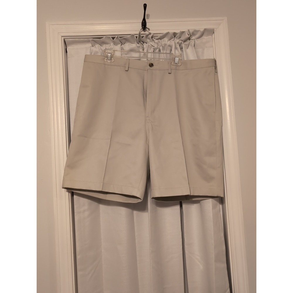 Lands End Men's Shorts Size 40 Traditional Fit Plain Front Khaki‎ Chinos NWOT